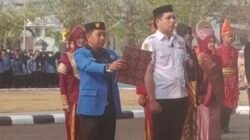 Andi Harusuddin. S. Pd. M.Pd Adalah Kepala UPT SND 161 Pinrang Didapuk  Bacakan Teks UUD 1945  Pada Upacara Hari Sumpah Pemuda  Ke 98 Tingkat Kabupaten Pinrang
